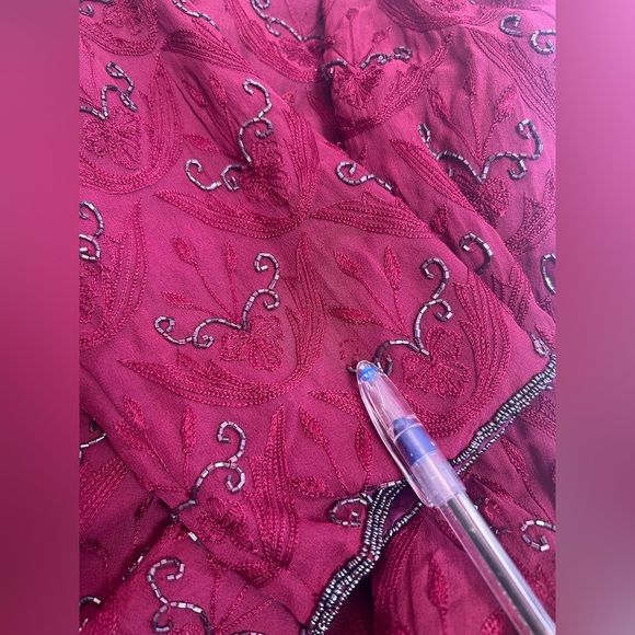 Adrianna Papéll Burgundy set with Beaded Top Sz 10 Preowned - Picture 15 of 16